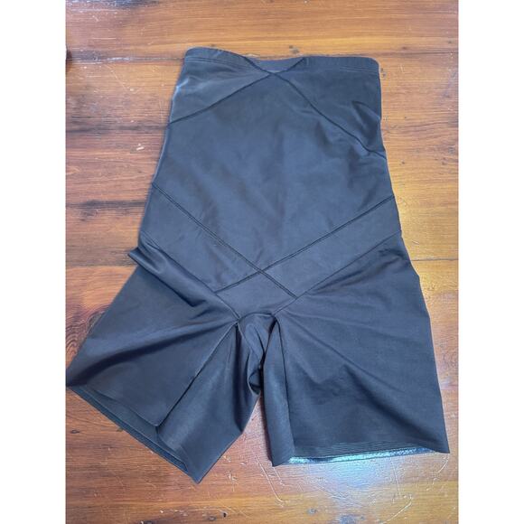 Miraclesuit Women's M Instant Tummy Tuck High-Waist Thighslimmer 2419 $62 NWOT - Picture 2 of 8